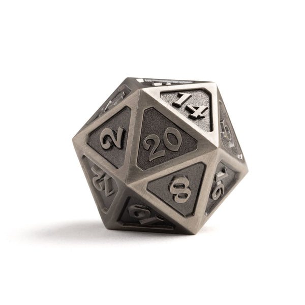 Dire d20 - Mythica Battleworn Silver